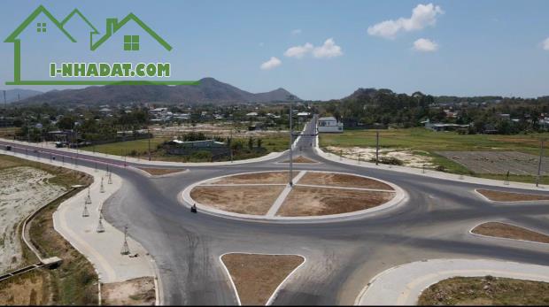TÀI CHÍNH 1 TỶ 1 MUA ĐẤT Ở LONG ĐIỀN ĐỪNG BỎ QUA LÔ NÀY DIỆN TÍCH 200 MÉT SẴN THỔ CƯ KDC - 1