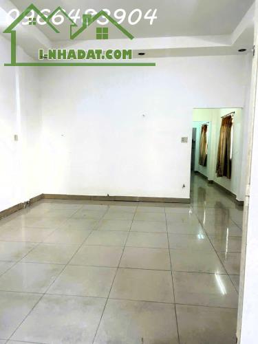 Cho thuê nhà nguyên căn 2pn 120m2 mặt tiền đường 41 - Linh Đông