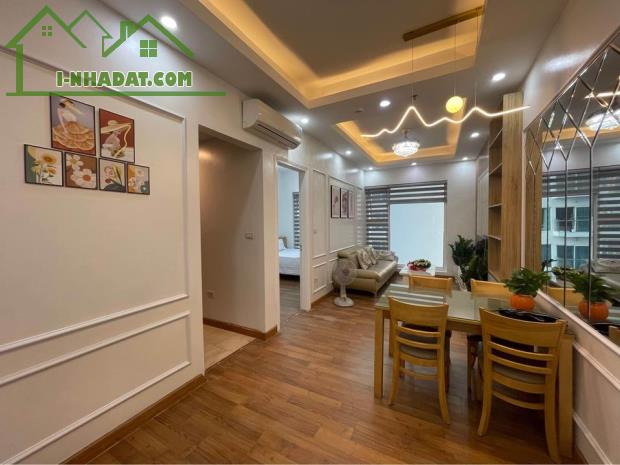 Chính chủ cần bán căn hộ 2Pn 70,5 m2 Full nội thất tại trung tâm Bãi Cháy, Hạ Long.