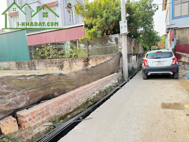 Bán đất thôn Đồng Vỡ, Thanh Lâm, Mê Linh, HN. Cách 1km tới KCN Quang Minh. DT 100m, giá 3, - 2