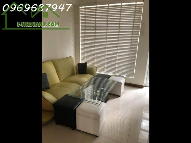 Cho thuê nhà mặt phố Quận 7, 360m², 3PN, 5WC, 25 triệu/tháng - 1