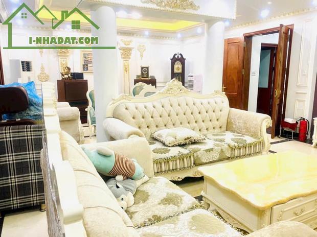 BÁN GẤP NHÀ PHỐ HOÀNG CẦU, PHÂN LÔ Ô TÔ TRÁNH_DT 120M2, 5 TẦNG, MT 12M, 38 TỶ - 1