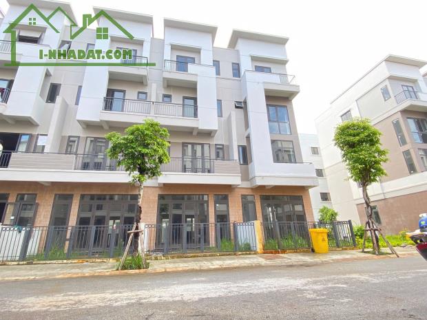 Chính chủ bán căn shophouse 4 tầng, full công năng sử dụng, sát chung cư - 1