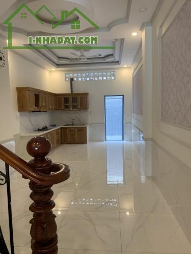 THẬT:Nhà mặt tiền 4 tầng,hoàn công,Đường xe hơi né,4x24,Hiệp Bình Chánh,Thủ Đức - 3