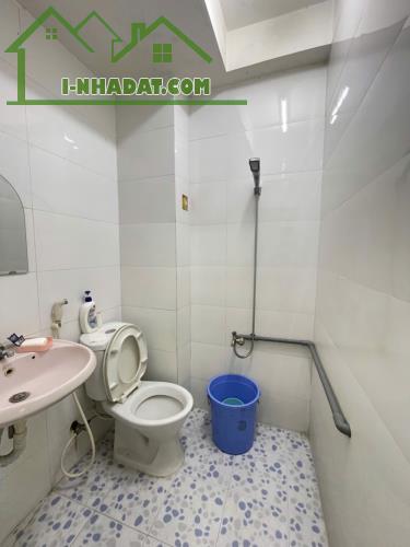 Bán nhà 1 căn cực hiếm Hồ Thị Kỷ, Q10 DT 23.3m2 3 tầng BTCT 2PN 1 WC  Giá 4,65 tỷ