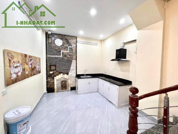 ĐÌNH THÔN 43m²- 10M RA Ô TÔ - NGÕ THÔNG - DÂN XÂY CHẮC CHẮN - FULL NỘI THẤT 0876196866