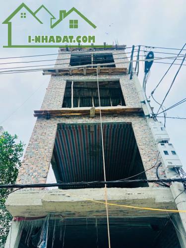 BÁN NHÀ LAI XÁ, HĐ, Ô TÔ TRÁNH,THÔNG,KINH DOANH, THANG MÁY, 37M, 6T, HƠN 8.5 TỶ 0397931387