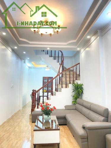 TRUNG KÍNH nhà đẹp full nội thất ở ngay, 52m2*5T, ô tô, kd chỉ với 10.1 tỷ - 4