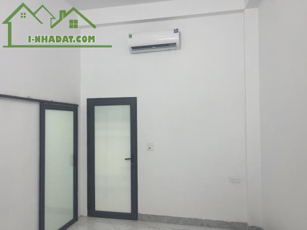 DÂN XÂY-NGÕ THÔNG-AN NINH TỐT-DÒNG TIỀN ỔN ĐỊNH-GẦN GA TÀU ĐIỆN-TIỆN ÍCH-GIÁ RẺ