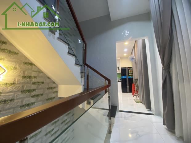 BÁN NHÀ MẶT TIỀN HT 45 QUẬN 12, 63M 4PN 5,5 TY - 1