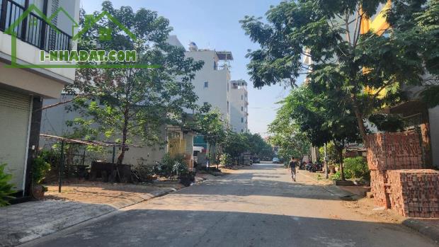 Dương nội 50m mt5m 5 tầng vỉa hè ô tô tránh,giá rẻ hơn lô đất, hướng đẹp - 2