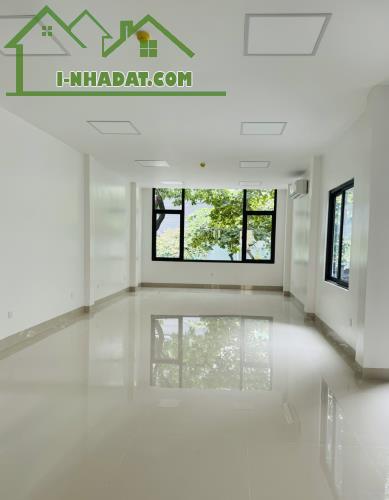 Cho thuê nhà MP Phố Huế, 110m2 mặt tiền 7m thông sàn, thang máy, PCCC