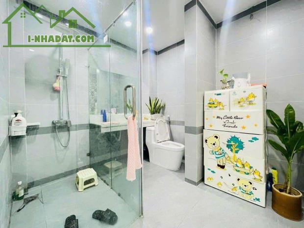 Bán nhà Trần Khát Chân, 1 bước ra phố, ngõ thông LÒ ĐÚC, DT 26m2, MT 3m, 6.15tỷ