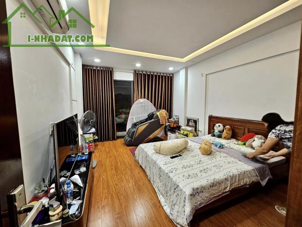 KĐT Đền Lừ (Mặt phố) Vỉa hè, Ô tô tránh, Gara, 7 tầng Thang Máy, dt 59m2, Giá 21.5 tỷ. - 2