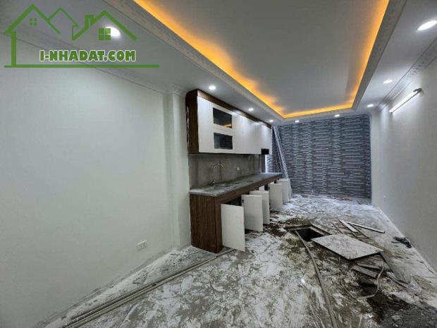 Nhà Ngọc Hồi 50m2, ô tô tránh 20m, gần phố lớn, giá nhỉnh 5 tỷ. - 5