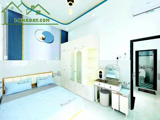 4.3 TỶ CĂN GÓC HẺM OTO 6M GẦN EMART 2 - NGANG RỘNG 4.2 - 3