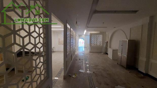 Rẻ vô địch! Bán nhà mặt phố Hồng Tiến - 160m2*5T*6.5m - Thang máy - Cho thuê VP 120tr/ - 4