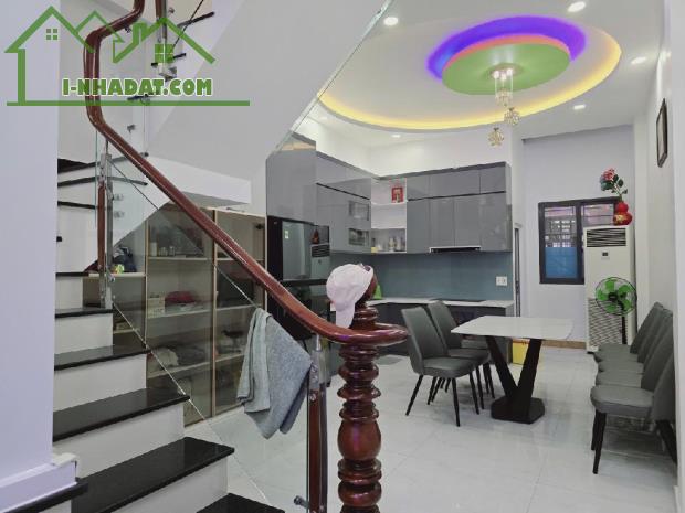 Nhà 4 tầng sát mặt tiền đường số 2 Tân Kiểng Quận 7, 66m 4x16.5m chỉ 11 tỷ - 1