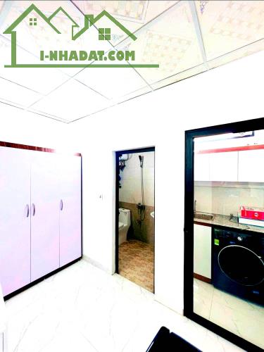 Bán nhà ở NGUYỄN VĂN TRỖI- MỖ LAO- HÀ ĐÔNG. 96m2, 6 tầng, mặt tiền 6,7 m giá 19 tỷ