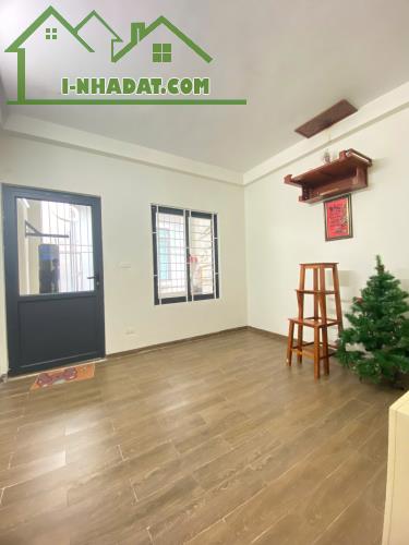 BÁN NHÀ ĐÌNH THÔN - VỪA Ở VỪA SINH LỜI .Dt43m² ×4 tầng. MT 5,3m. Giá 8 tỷ. Lh 0876196866, - 1