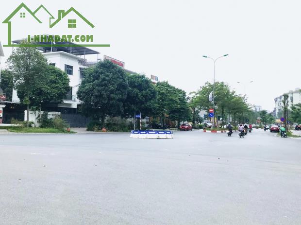 Top 2 căn Biệt Thự đáng sở hữu nhất P.Nguyễn Xuân Khoát - NGĐ, tháng 11/2024.