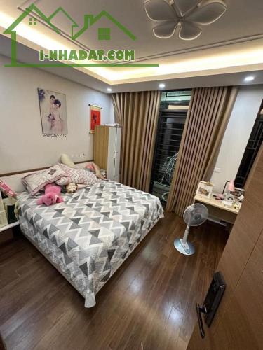 BÁN NHÀ HẺM XE HƠI LÊ VĂN LƯƠNG QUẬN 7, NỘI THẤT TIỀN TỶ, 76.2M2, 4 TẦNG, GIÁ 8 TỶ 750 - 1