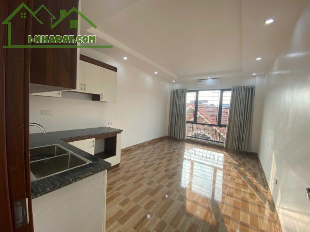 Bán nhà Ngọc Lâm,Long Biên 6 tầng,35m,ngõ thông,oto vào nhà nhỉnh 8 tỷ - 1