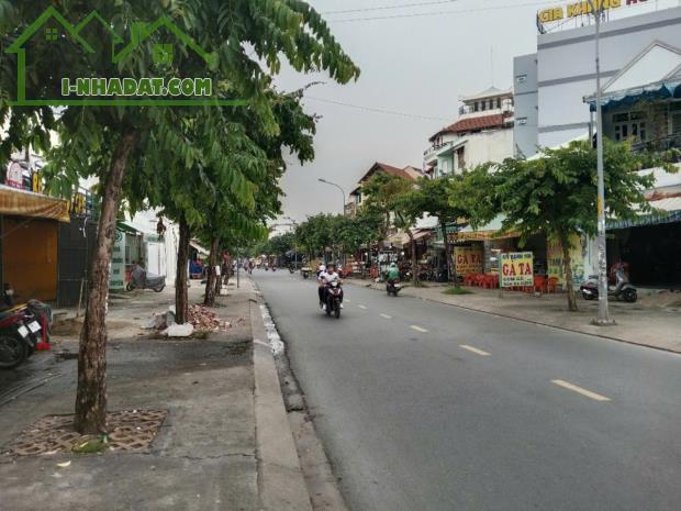 Nhà mặt phố ngay sát thị trấn Hóc Môn, diện tích gần 4000m2 giảm còn 50 + x tỷ - 2