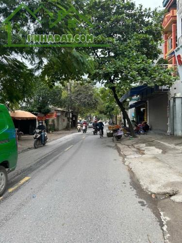 TRUNG TÂM-OTO ĐỖ CỬA-PHÂN LÔ CÁN BỘ-DÂN TRÍ CAO-AN NINH TỐT-TIỆN ÍCH BẠT NGÀN-GIÁ RẺ