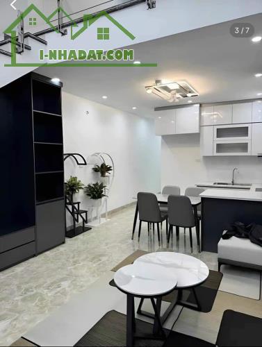 Nhà SHR Gần Chợ Bình Chánh (100m2) 1 Trệt 1 Lầu Giá 1Tỷ50Triệu LH: 0939218247 - 2