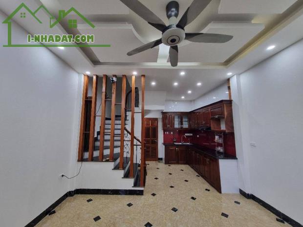 HIẾM TRONG TẦM GIÁ - PHÂN LÔ - VIEW HỒ - NHÀ MỚI FULL NỘI THẤT - BÁN NHÀ NGỌC THỤY - 30MX - 2