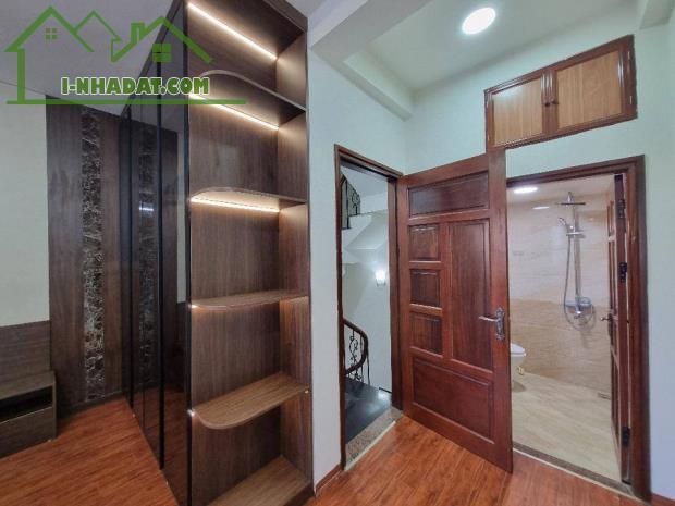 HIẾM TRONG TẦM GIÁ - PHÂN LÔ - VIEW HỒ - NHÀ MỚI FULL NỘI THẤT - BÁN NHÀ NGỌC THỤY - 30MX - 4