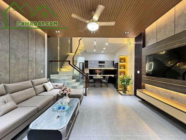 Bán nhà DƯƠNG QUẢNG HÀM – 45M2 - Ngõ thông – 50M ra phố - Oto qua nhà - 2