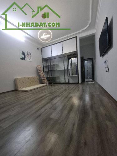 SIÊU HIẾM - NGÕ TRƯỚC Ô TÔ THÔNG -  KINH DOANH -DÂN TỰ XÂY - BÁN NHÀ NGỌC THỤY -  43MX 5 T - 5