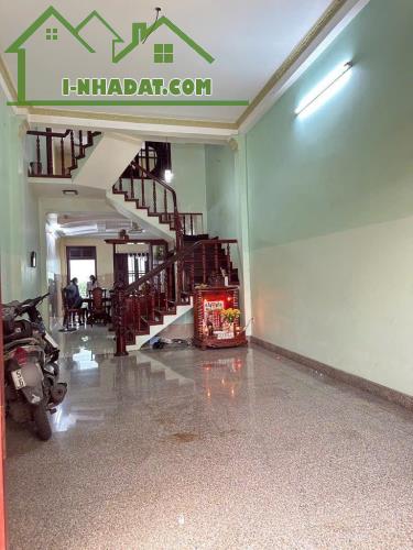 Nhỉnh 13 Tỷ có ngay nhà 4 tầng 92m2 Đường to, Tân Thuận Tây Quận 7 - 2