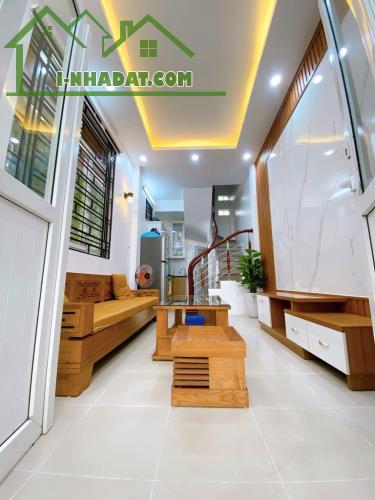 THIÊN HIỀN -MẶT NGÕ THÔNG THẲNG TẮP - SAU 1 NHÀ RA MẶT PHỐ .GIÁ 6.x - 2