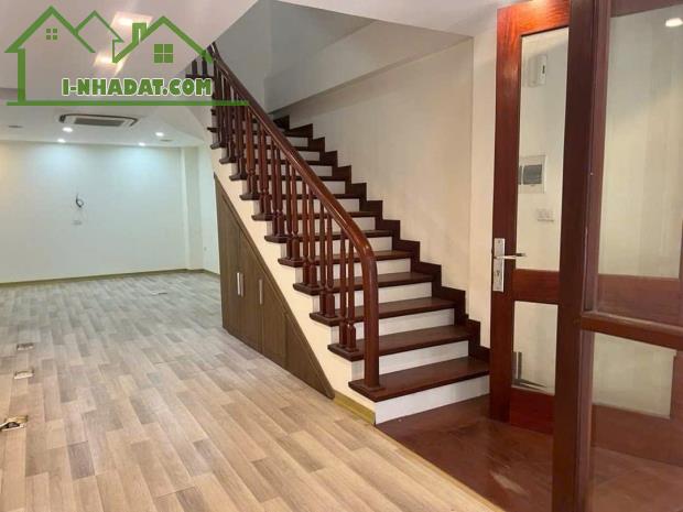 Bán nhà Phân lô Phố Hoàng Văn Thái 55/60m 4T Mt4,2m – Gara ôtô – Giá 15,8Tỷ_ LH 0795986686 - 2