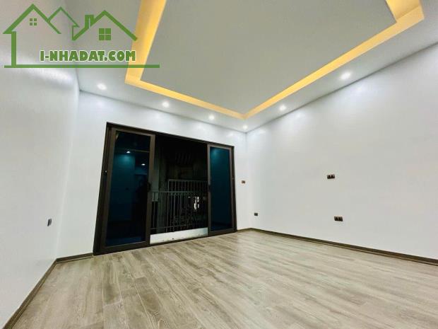 Cực hiếm! Nhà mới Yên Hòa - Cầu giấy, 51m2 - 6 tầng, oto vào nhà, thang máy, ở ngay.