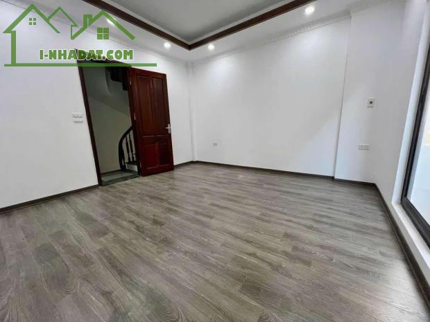 Nhà Mới Phân Lô 33m2 Phố Phan Kế Bính, Ba Đình. - 2