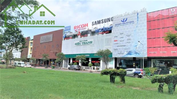 Cho thuê tòa nhà MT A15-16-17-18-19 Nguyễn Hữu Thọ Q7 DT 500m² giá 17.500$/th - 2