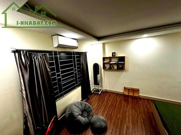 BÁN NHÀ PHỐ ĐÀM QUANG TRUNG, 30M2,5 TẦNG, MẶT TIỀN 5M, 5 TỶ. Ô TÔ QUA.