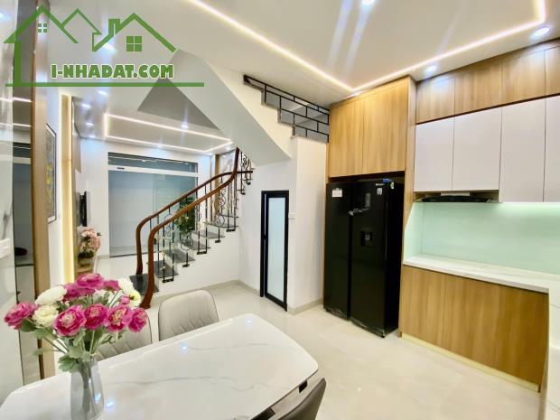 Bán Nhà Phố Quan Nhân, Thanh Xuân, 40m2, 5 Tầng Full Nội Thất 5 Sao, Gần Ô Tô, Nhỉnh 7 Tỷ - 2