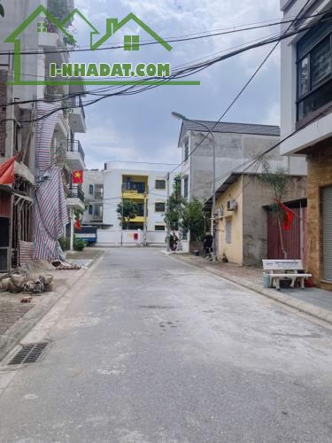 QUÁ RẺ - Ô TÔ - THÔNG TỨ TUNG - BÁN ĐẤT NGỌC THỤY - 50Mx NHỈNH 7 TỶ