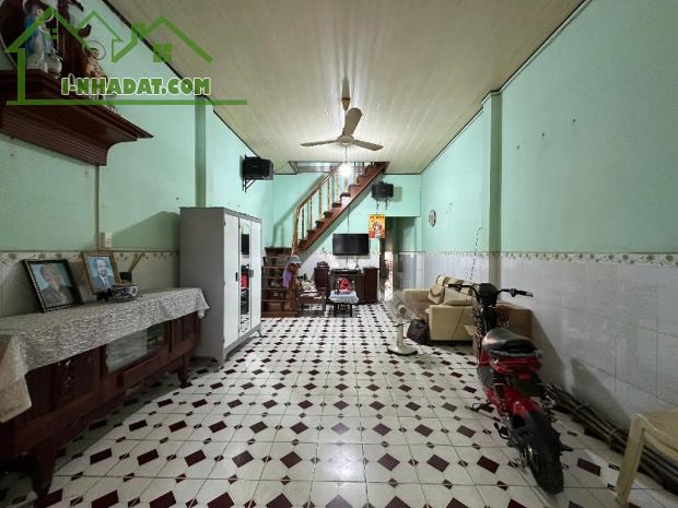 MẶT TIỀN TRUNG MỸ TÂY 1 - 4 X 26 _ 2TẦNG _103M²  KHU SẦM UẤT chỉ 5.xx tỷ - 1