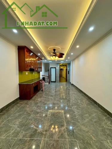 Bán nhà Thạch Bàn, Gần đăng kiểm. Ô tô 4c, thang máy. 10m ô tô tránh. 40m x 6T. - 1