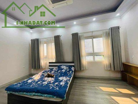 BÁN NHÀ 1 MẶT PHỐ - 1 MẶT NGÕ Ô TÔ, PHỐ NGHI TÀM - TÂY HỒ: 95M, 5T, GIÁ 30 TỶ - 1