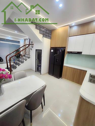 NHÀ ĐẸP THANH XUÂN, 50M ÔTÔ TRÁNH, BA GÁC ĐỖ CỬA, FULL NỐI THẤT, 38M2x5Tx4M, GIÁ 7,6 TỶ - 4