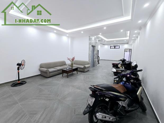 Bán nhà Phân lô Giải Phóng 94m 8 thang máy, Kinh doanh VP Ôtô tránh –Giá 29 tỷ_ 0795986686