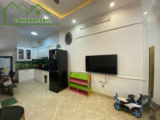 MỸ ĐÌNH 50m²- NGÕ RỘNG THOÁNG - KINH DOANH - NHÀ DÂN XÂY - GIÁ 8 tỷ. Lh 0876196866 - 1