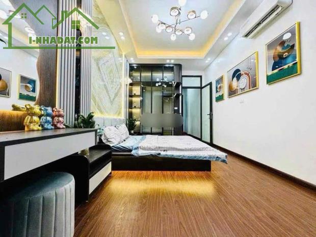 ĐẲNG CẤP- YÊN HÒA- 46M- 7 TẦNG KD THÔNG SÀN- THANG MÁY- Ô TÔ GẦN- NHỈNH 11 TỶ - 3